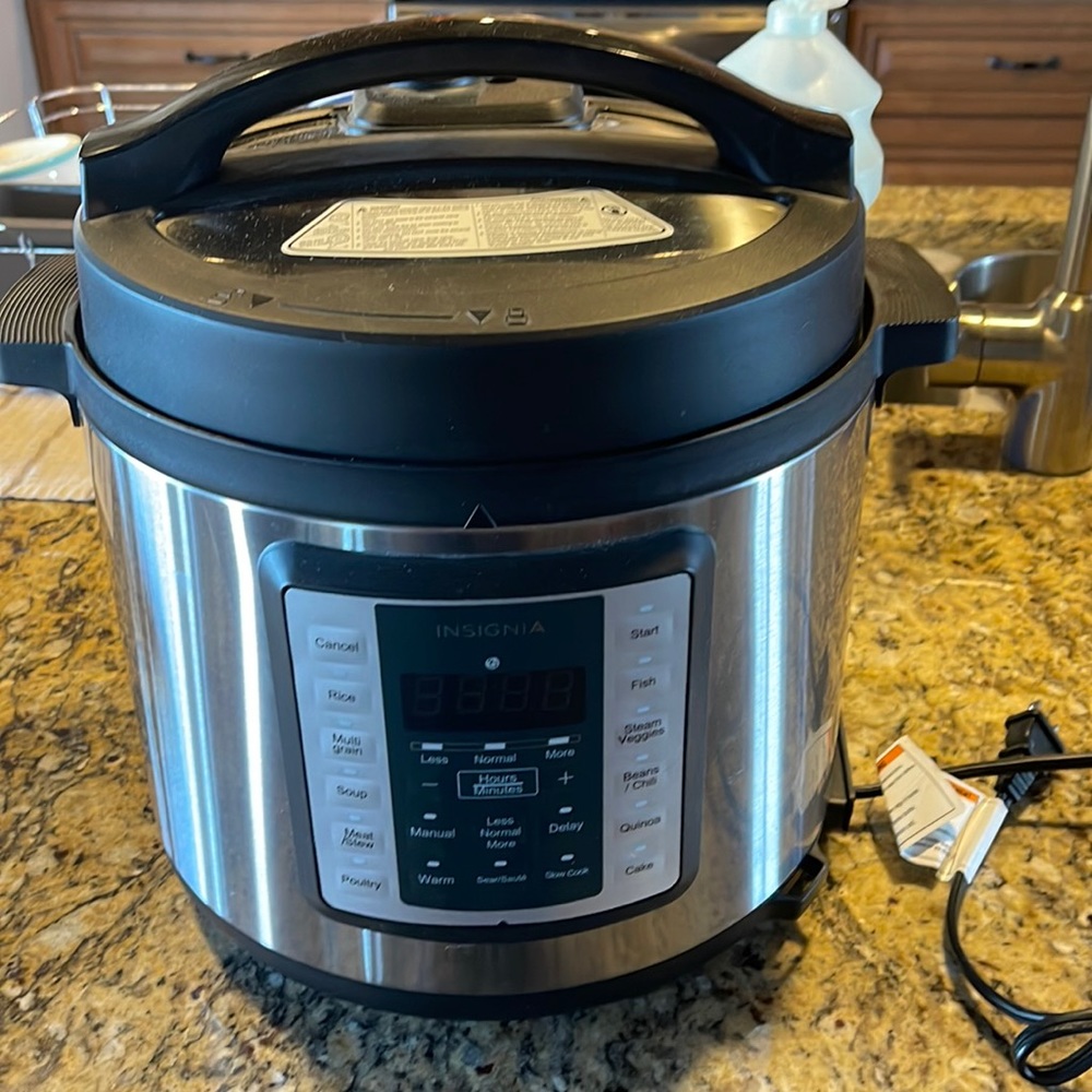 Insignia pressure cooker